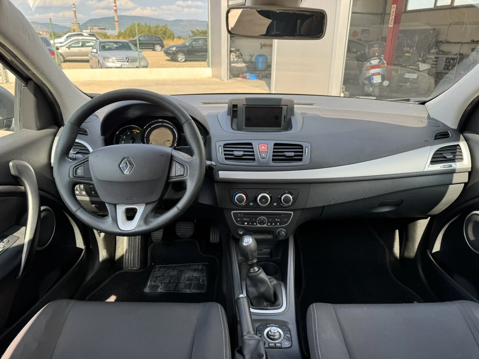 Renault Megane 1.5* 110ps* * *  | Mobile.bg   11