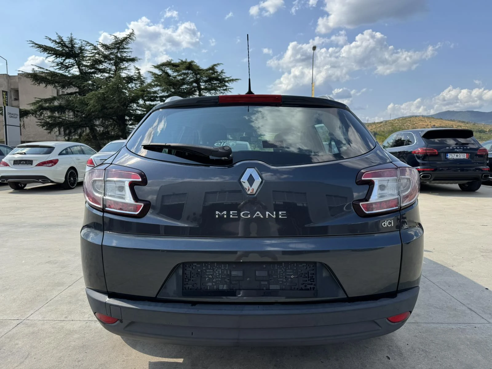 Renault Megane 1.5* 110ps* НАВИ* ПАРКТ* АВТОПИЛОТ - изображение 4