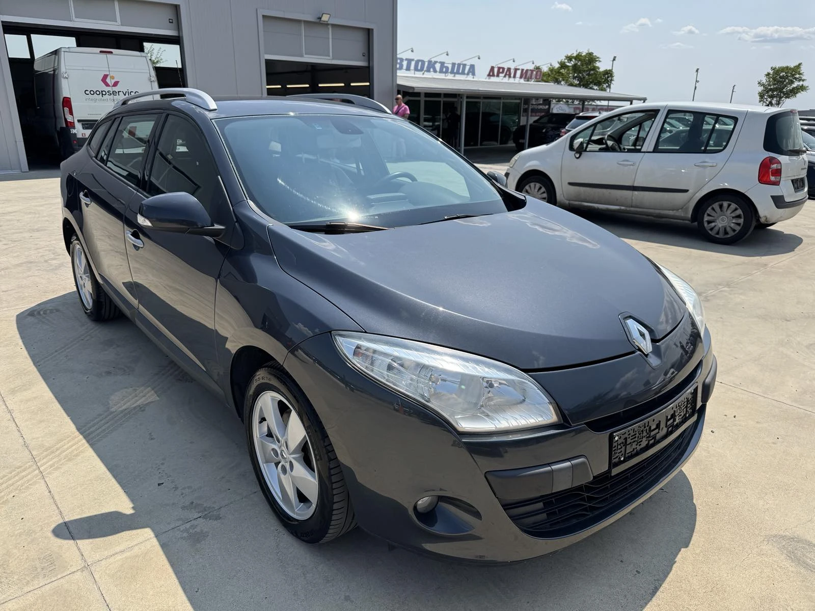 Renault Megane 1.5* 110ps* НАВИ* ПАРКТ* АВТОПИЛОТ - изображение 7