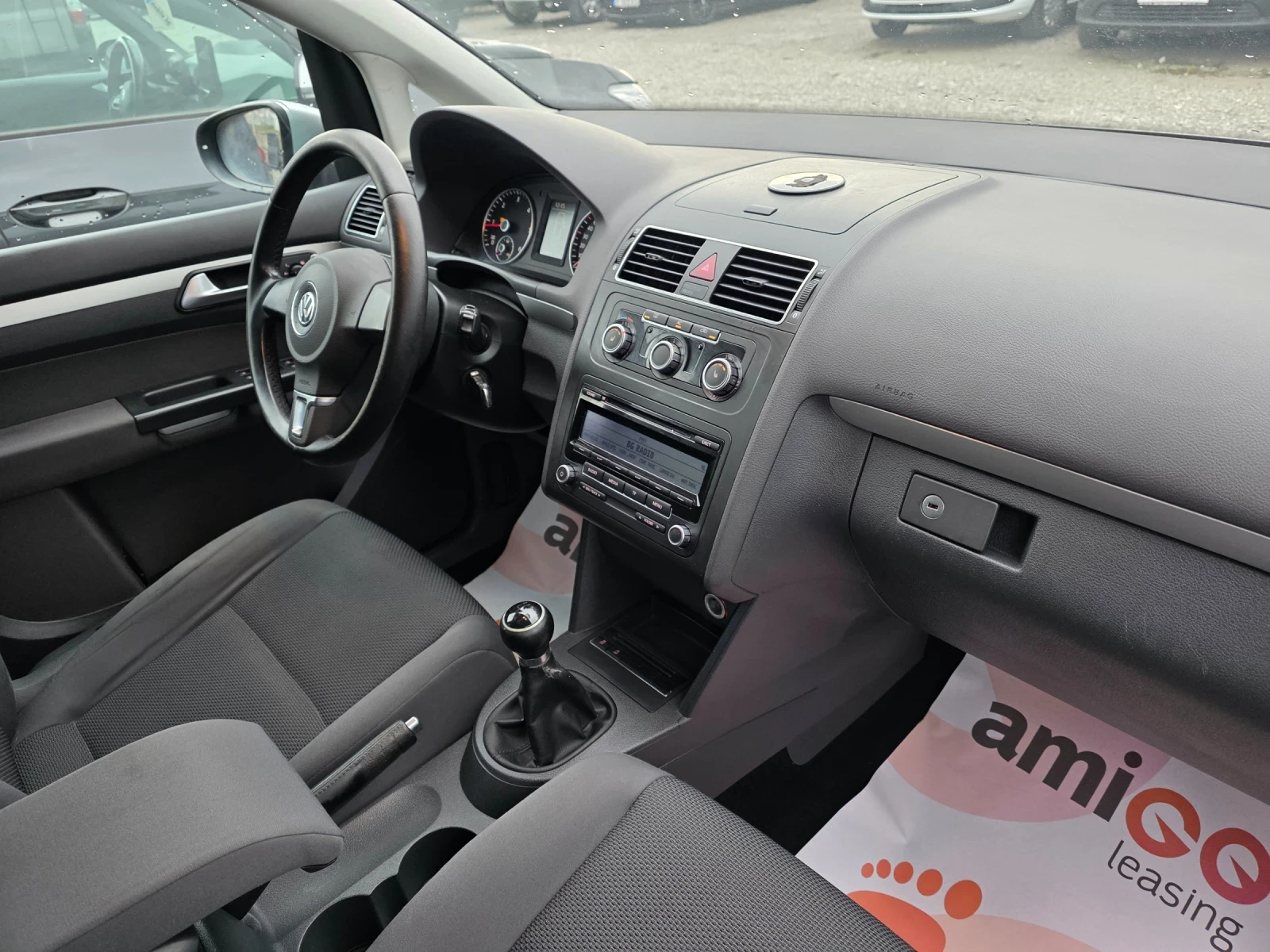 VW Touran 1.6tdi - изображение 9