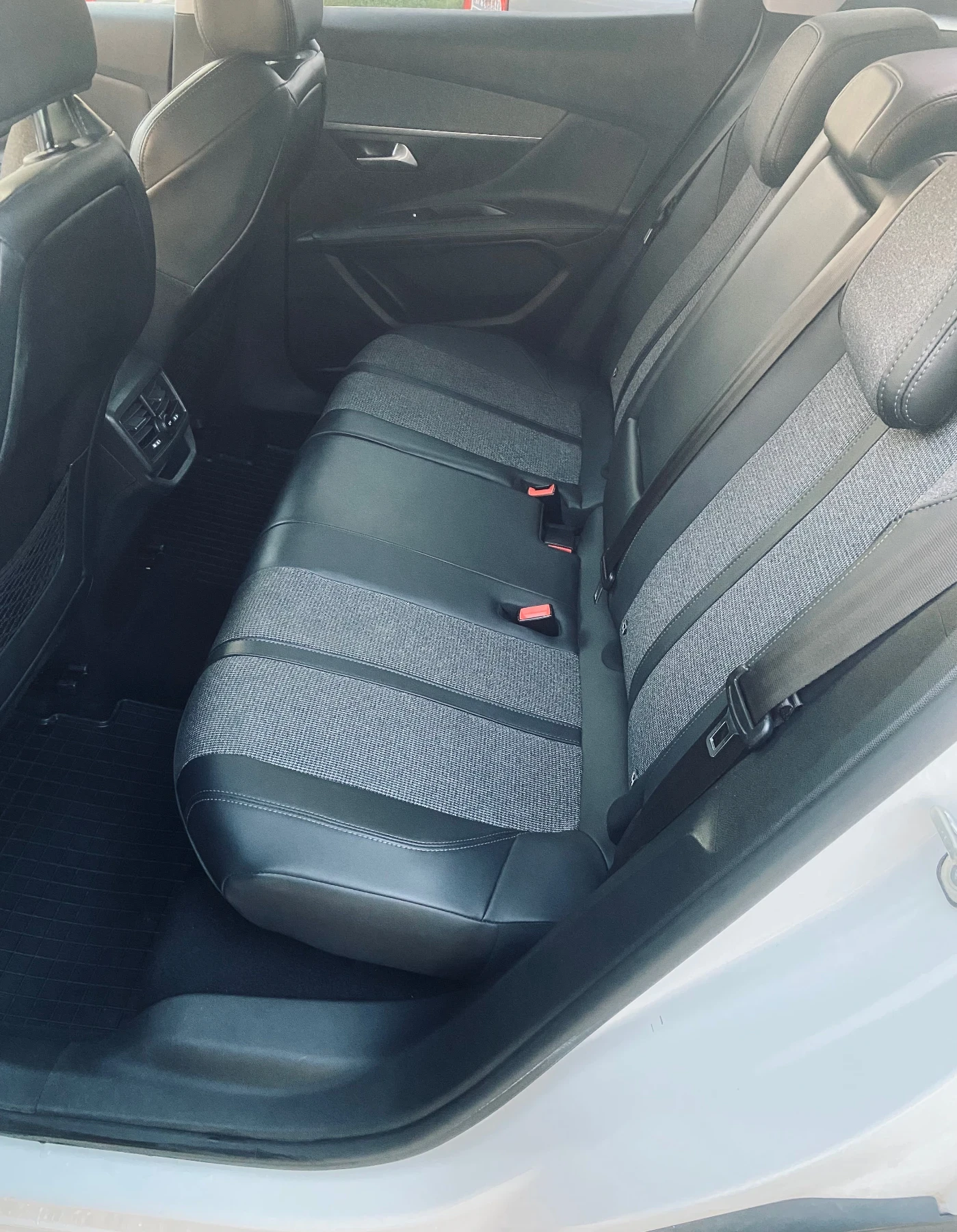 Peugeot 3008 1.5 Blue-HDI Allure | Mobile.bg � ����������� 6