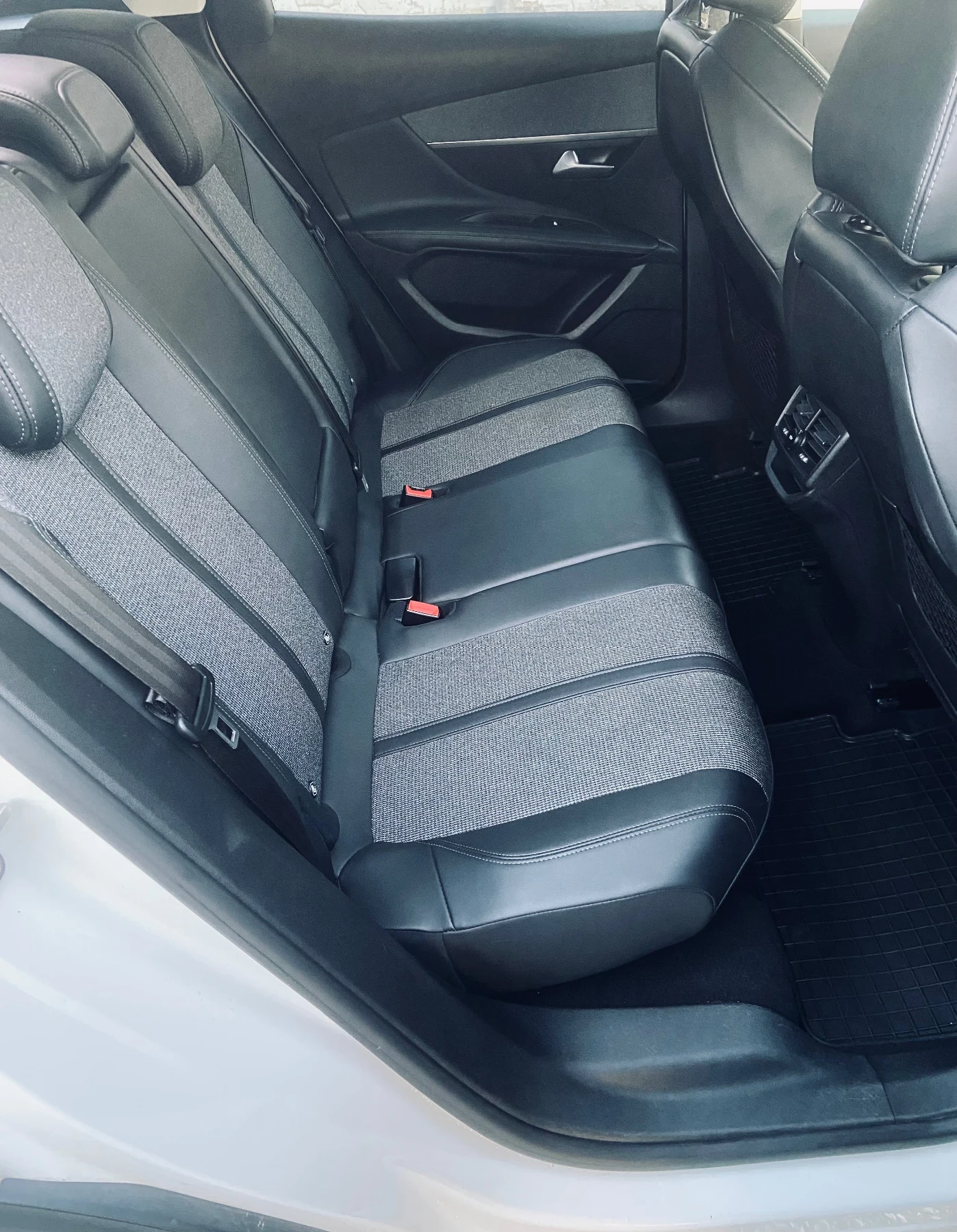 Peugeot 3008 1.5 Blue-HDI Allure | Mobile.bg � ����������� 7