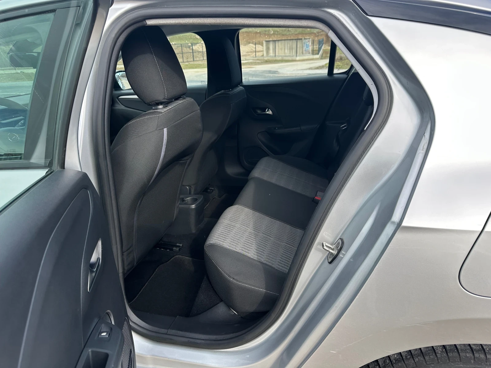 Opel Corsa 1.2i-75ph NAVI/CAMERA/EURO6D | Mobile.bg � ����������� 12