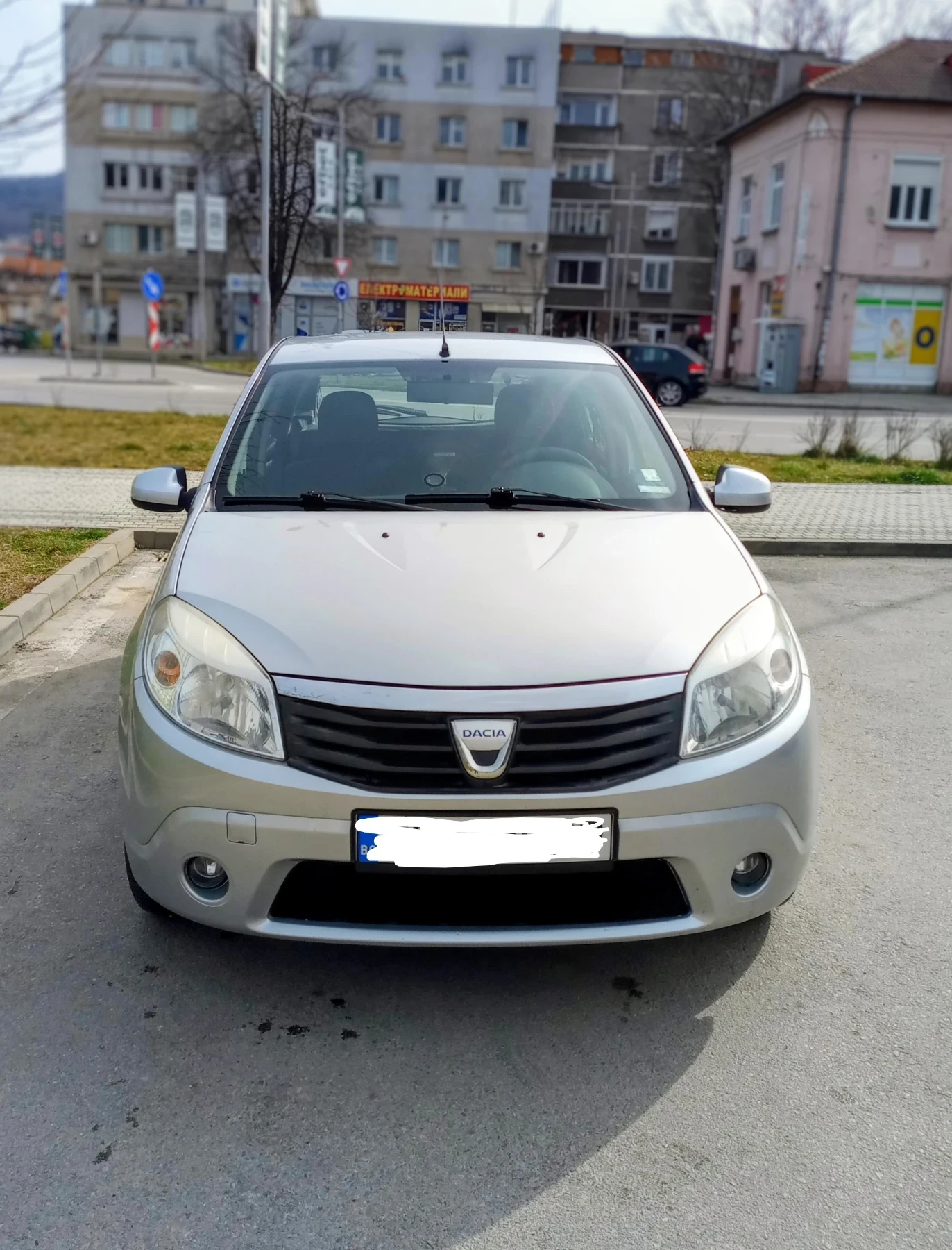 Dacia Sandero, снимка 2 - Автомобили и джипове - 53712220