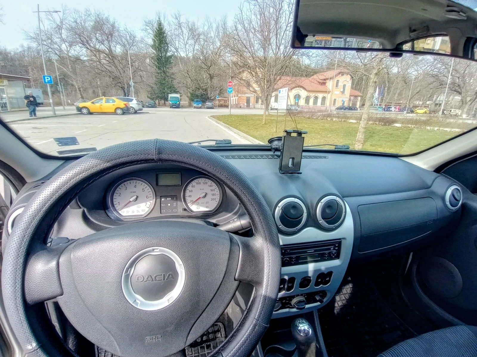 Dacia Sandero, снимка 7 - Автомобили и джипове - 53712220