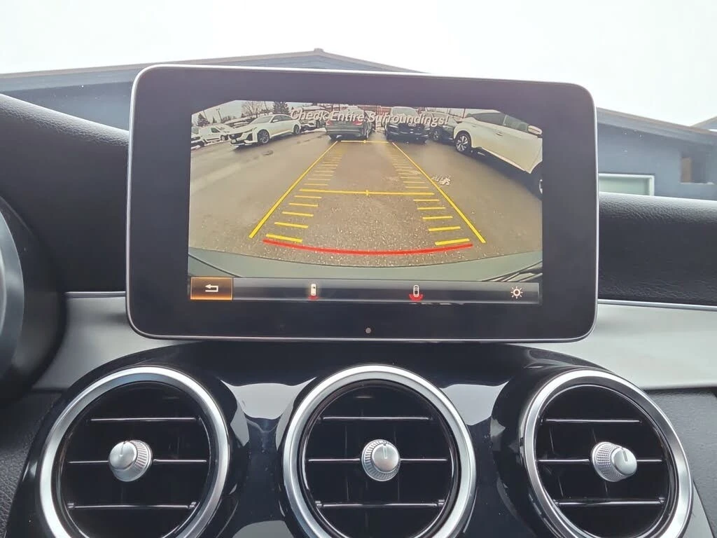 Mercedes-Benz C 300 * АвтоКредит * (ЦЕНА ДО БГ), снимка 14 - Автомобили и джипове - 54135055