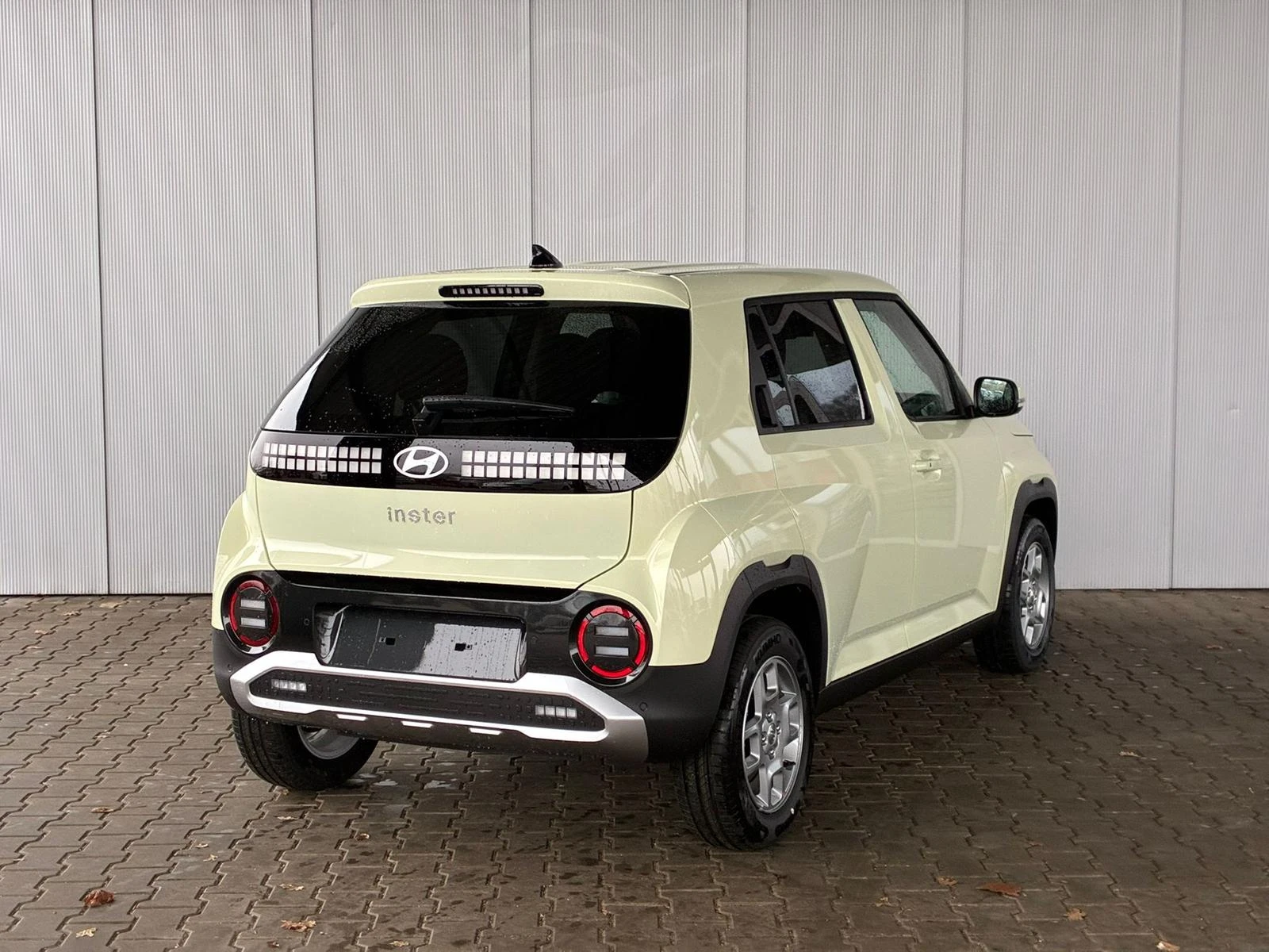 Hyundai Inster Long Range 49 kWh (115 hp), снимка 4 - Автомобили и джипове - 54139538