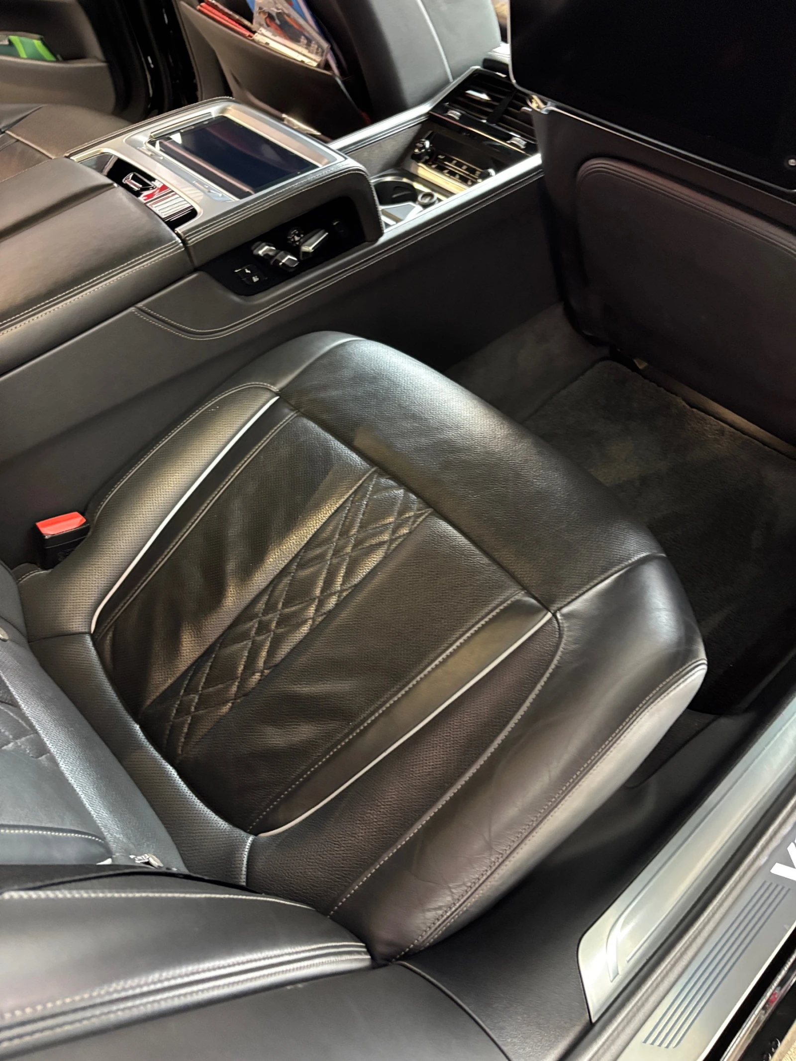 BMW 760 M760Li XDrive, снимка 12 - Автомобили и джипове - 54208022