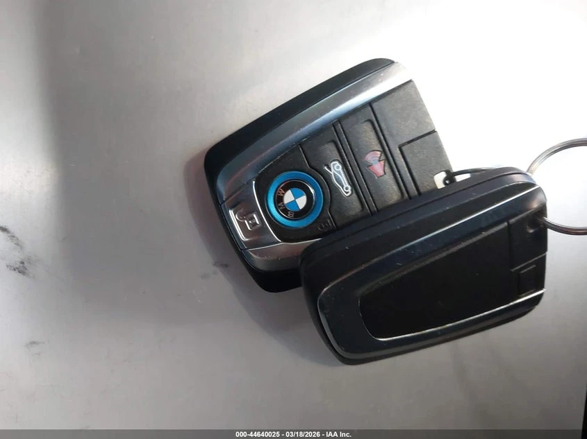 BMW i3 94 Ah W/Range Extender, снимка 11 - Автомобили и джипове - 54221042