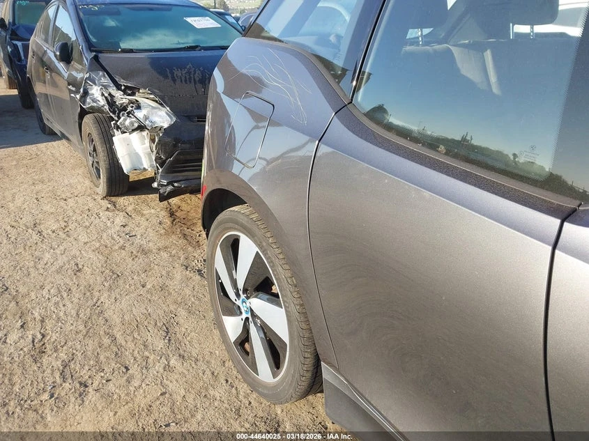 BMW i3 94 Ah W/Range Extender, снимка 6 - Автомобили и джипове - 54221042