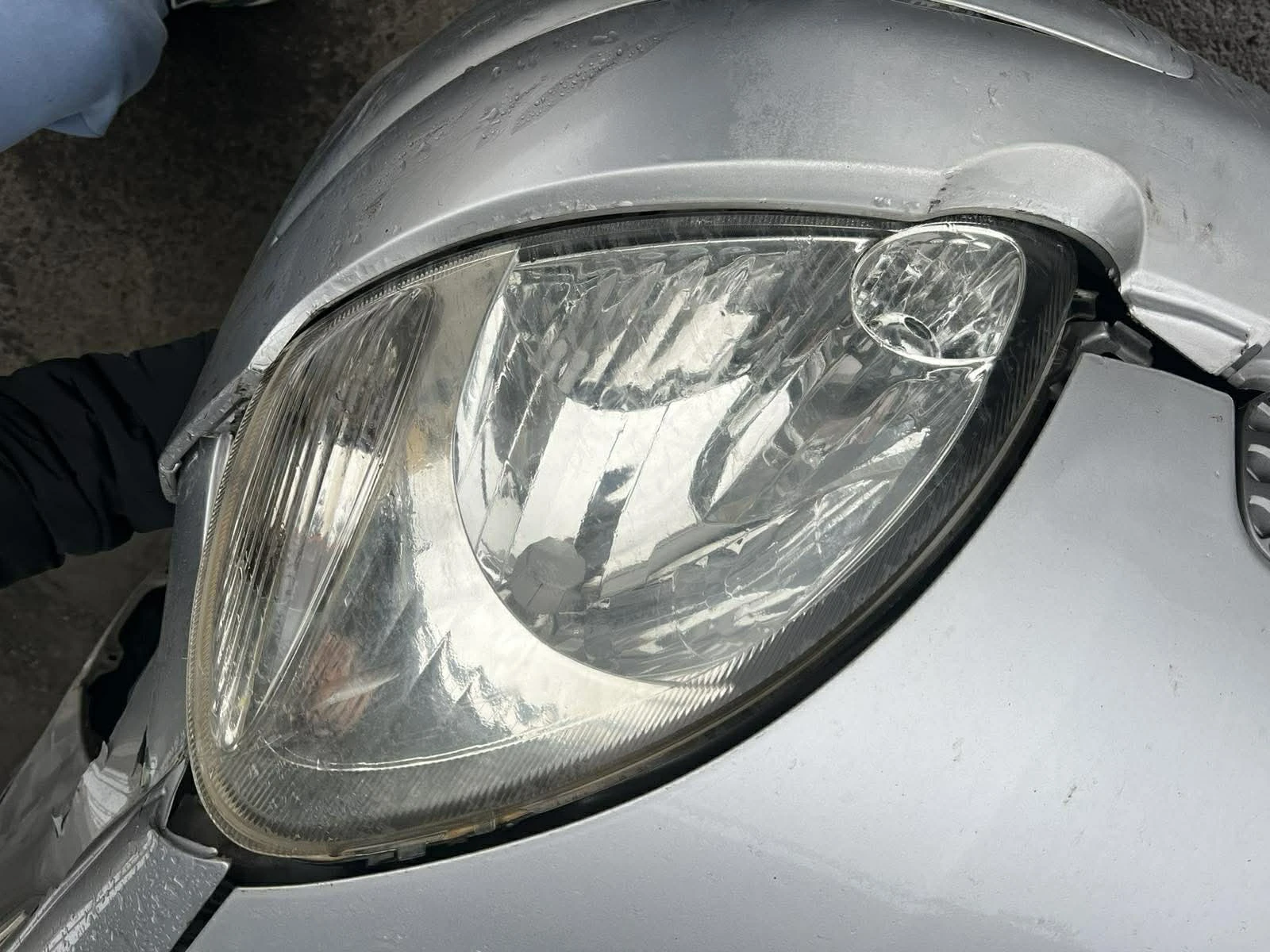 Toyota Yaris 1.3 vvt-i, снимка 10 - Автомобили и джипове - 54280877