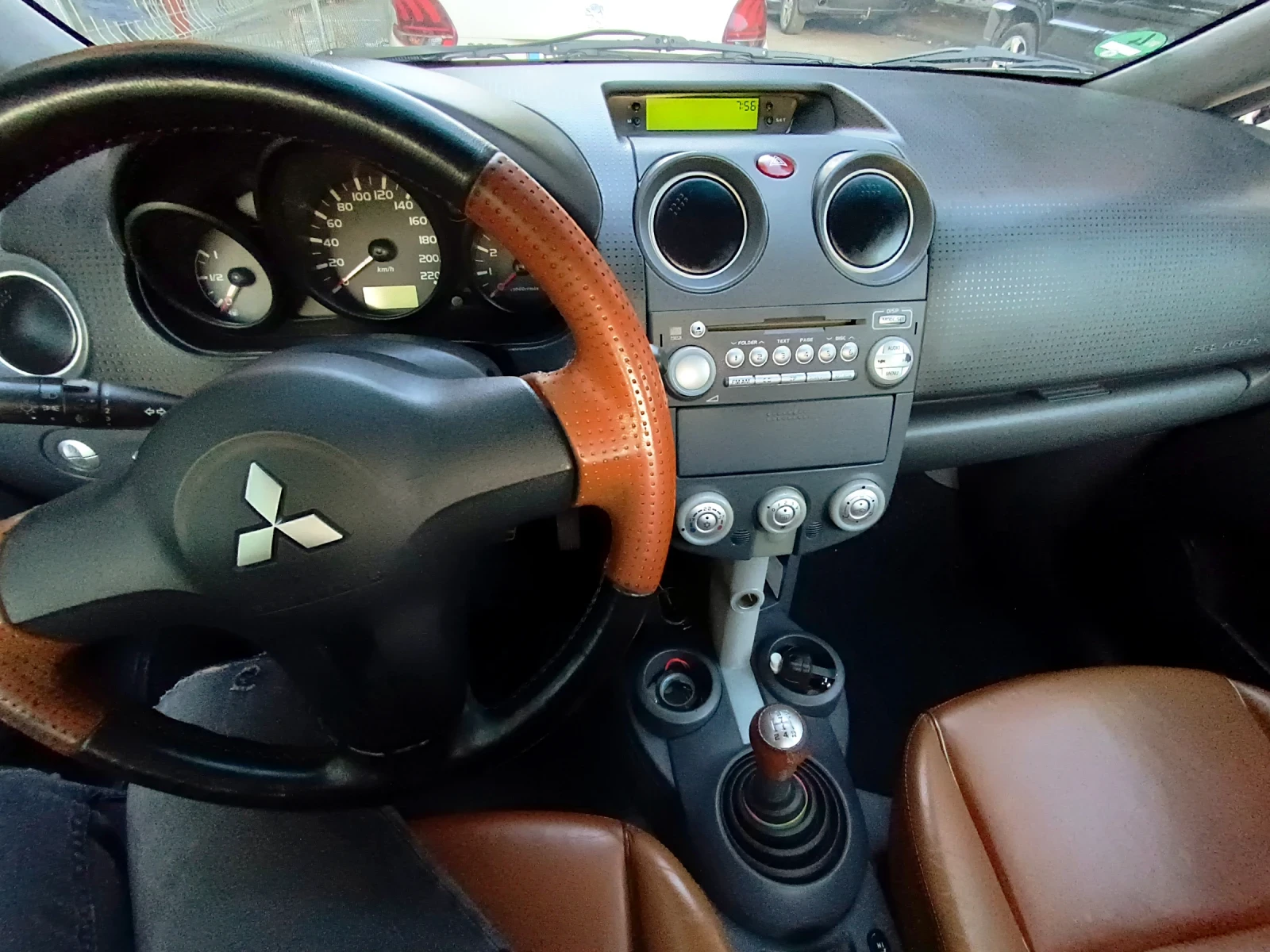Mitsubishi Colt, снимка 9 - Автомобили и джипове - 54323223