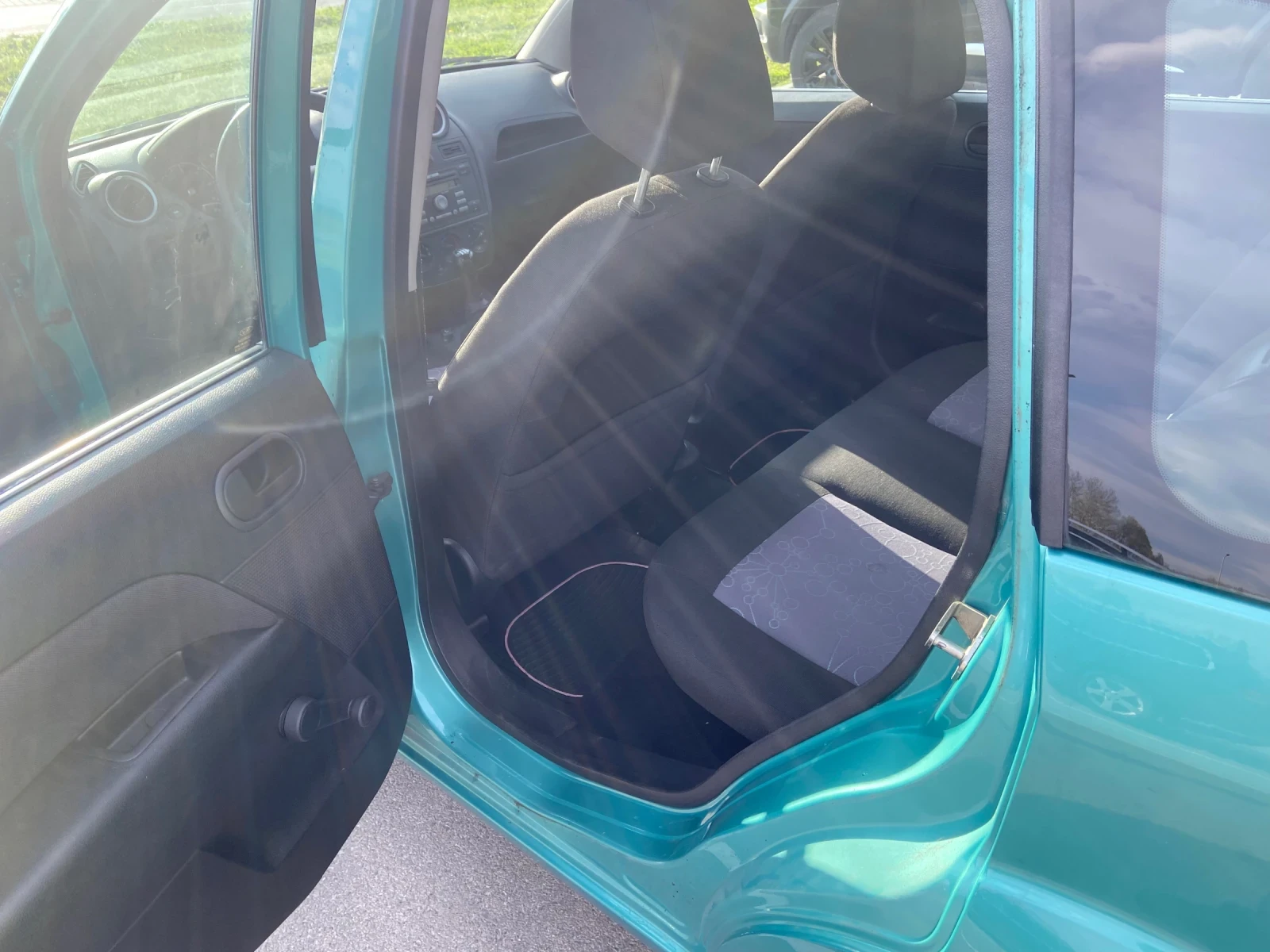 Ford Fiesta 1.4 TDCI, снимка 8 - Автомобили и джипове - 54344768