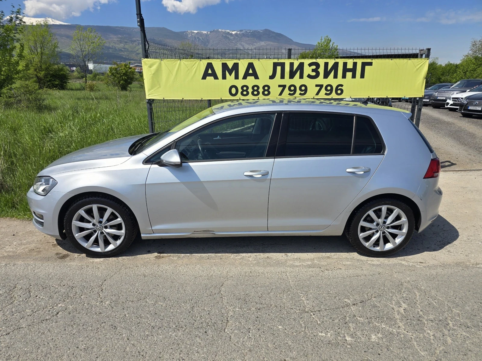 VW Golf HIGHLINE/AUTO/NAVI/PARK, снимка 6 - Автомобили и джипове - 54437642