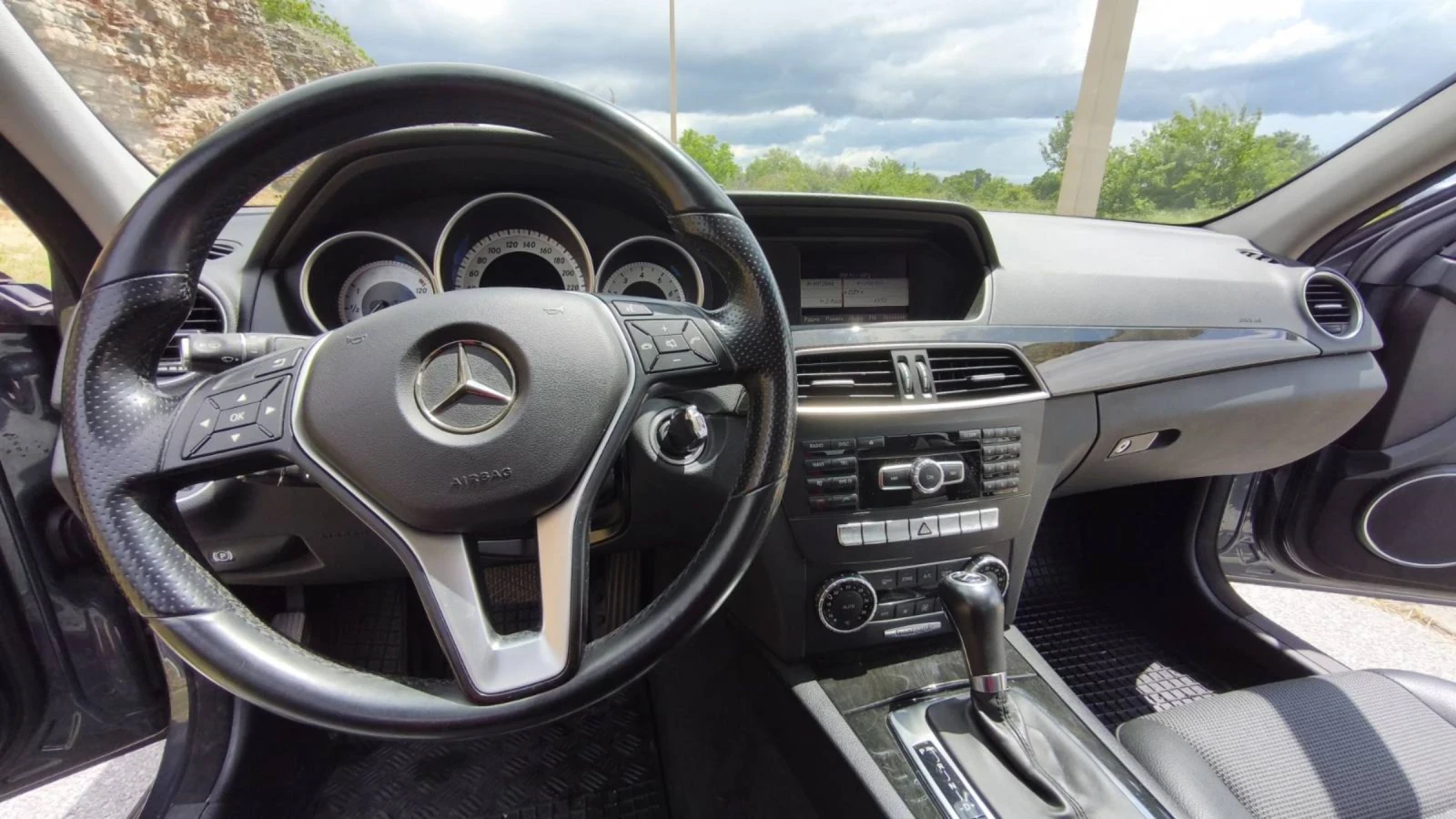 Mercedes-Benz C 200 Avantgarde, снимка 7 - Автомобили и джипове - 54651992