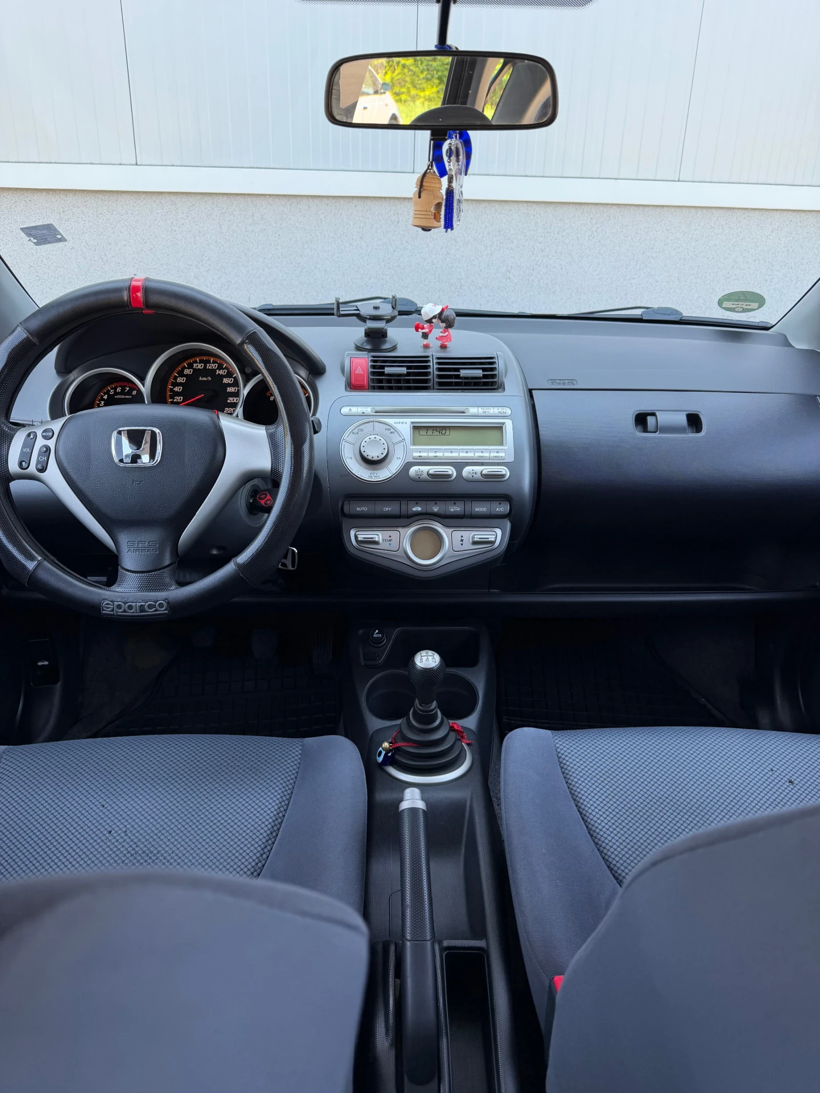 Honda Jazz 1.4 бензин, снимка 5 - Автомобили и джипове - 54684184