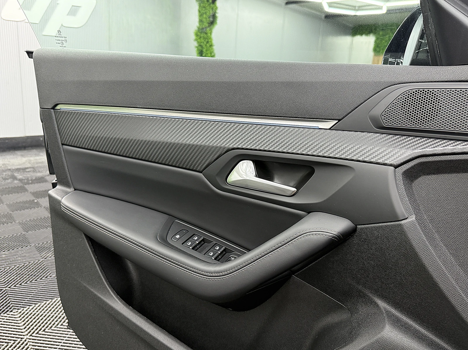 Peugeot 508 GT-line/360-k/KeylessGo/СОБСТВЕН ЛИЗИНГ, снимка 11 - Автомобили и джипове - 54711979