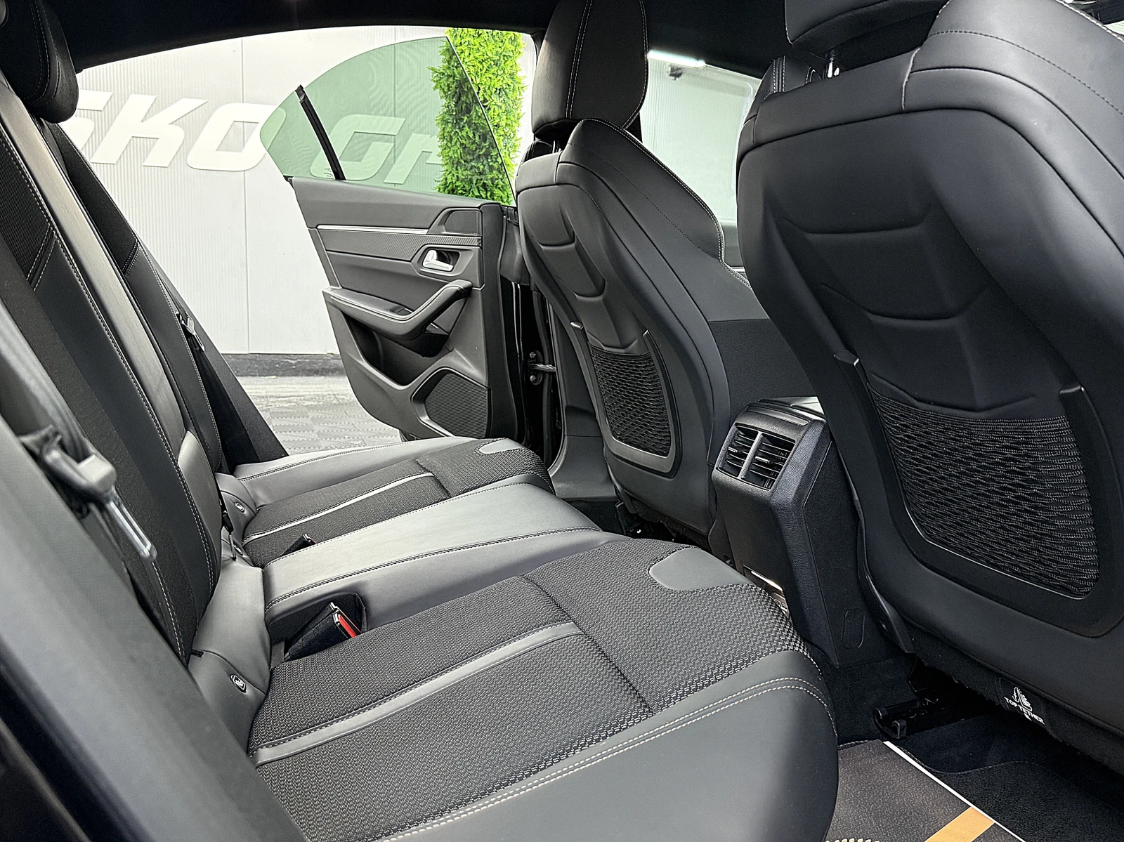 Peugeot 508 GT-line/360-k/KeylessGo/СОБСТВЕН ЛИЗИНГ, снимка 10 - Автомобили и джипове - 54711979