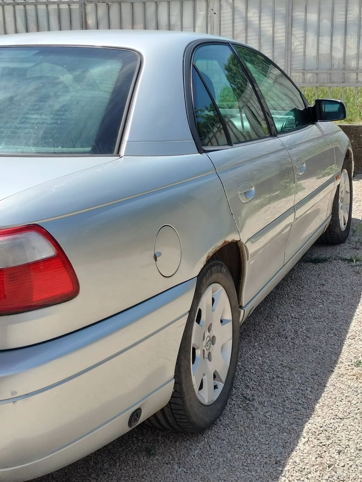 Opel Omega, снимка 7 - Автомобили и джипове - 54999951