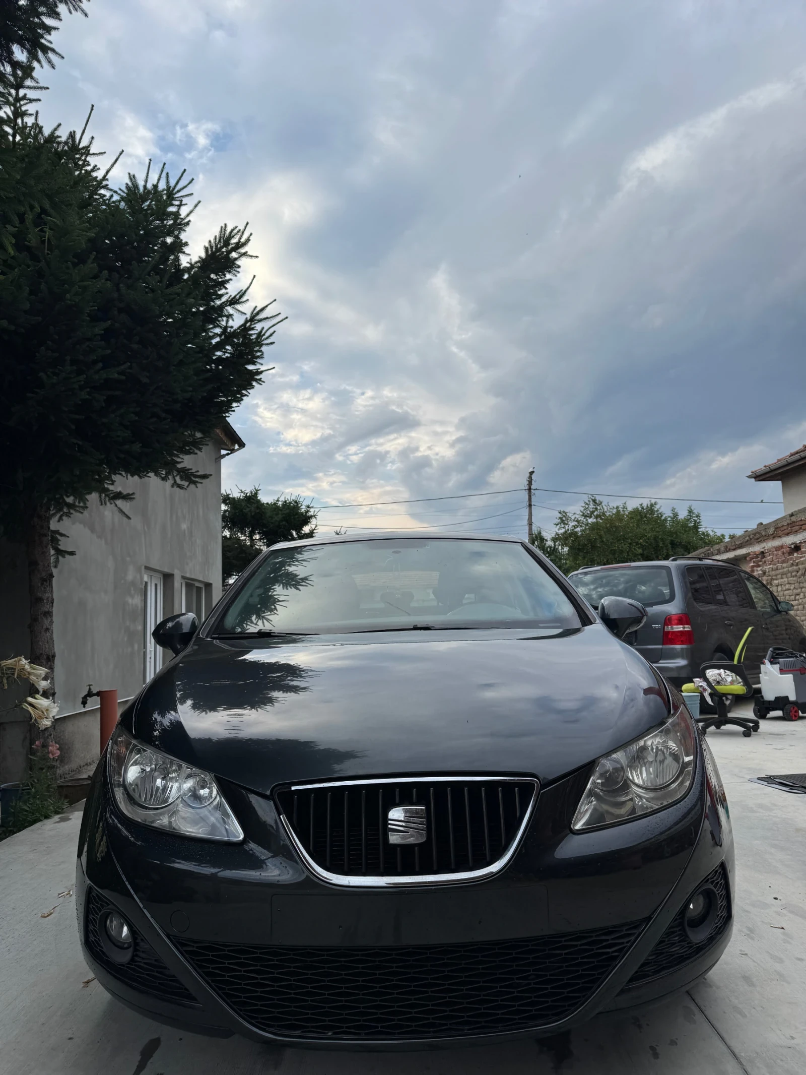 Seat Ibiza 1.2 бензин/газ, снимка 2 - Автомобили и джипове - 55015290