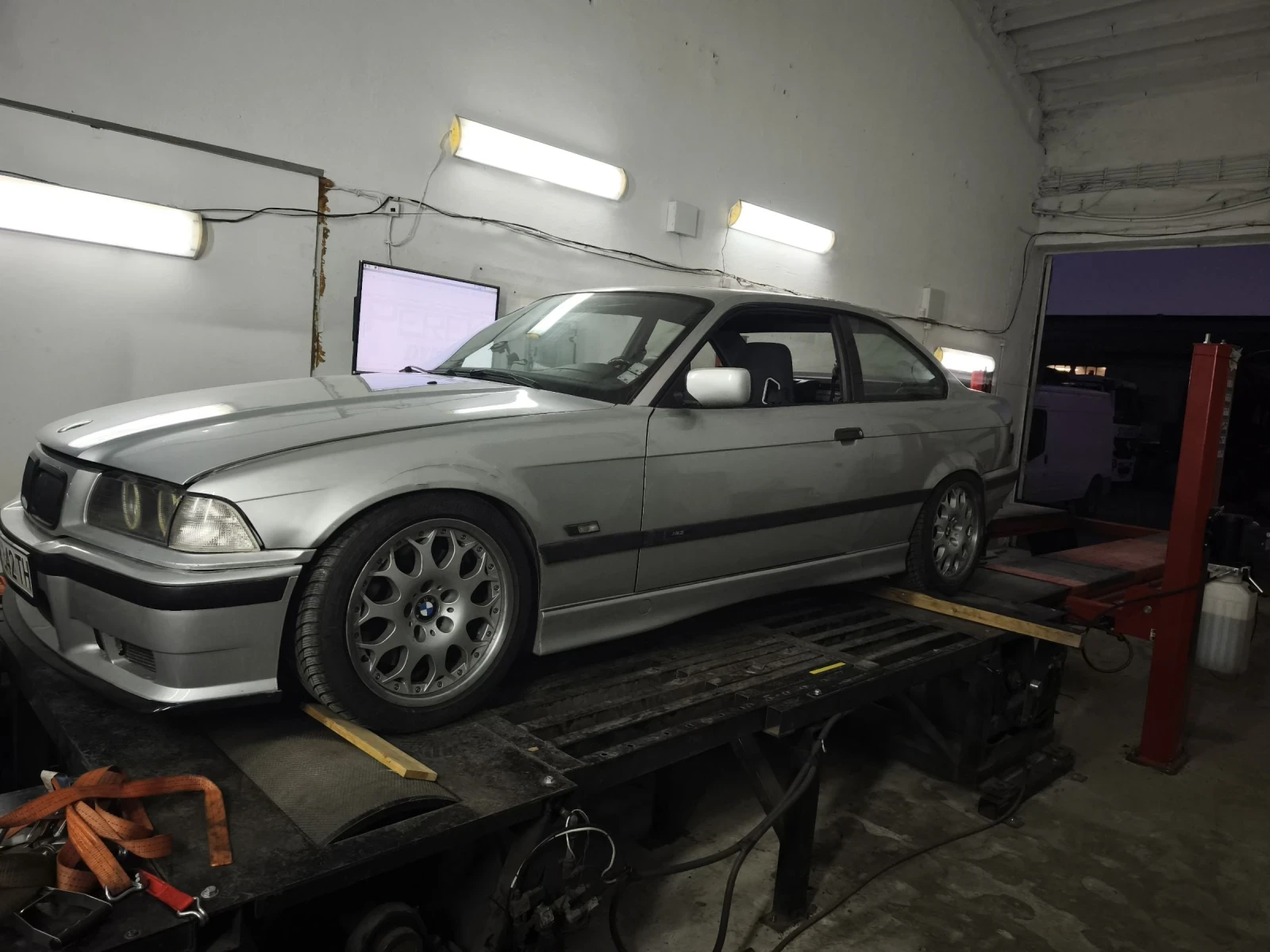 BMW 320 M50b25 TURBO , снимка 9 - Автомобили и джипове - 55259748