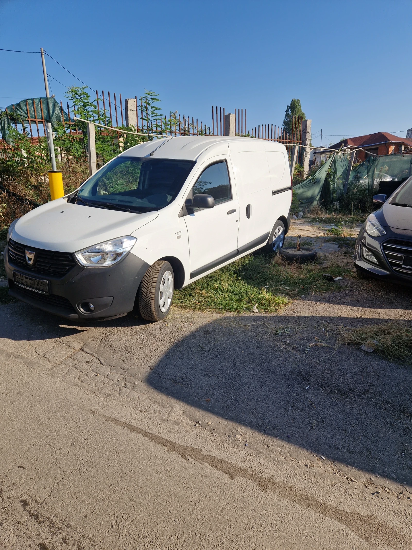 Dacia Dokker, снимка 5 - Автомобили и джипове - 55633589