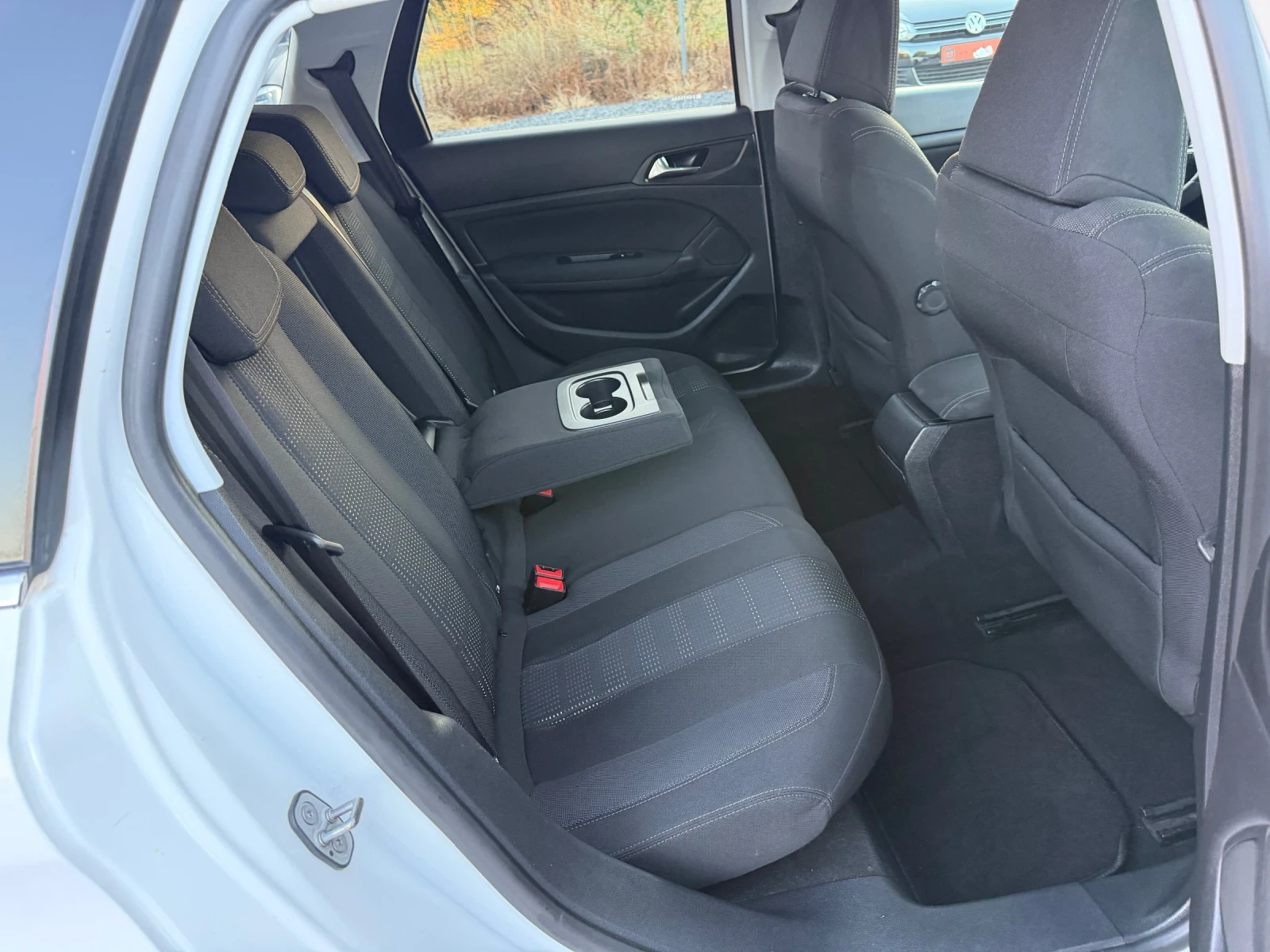 Peugeot 308 1.6 BlueHDI, Gt Line, 120Hp, 2016г. Италия, снимка 12 - Автомобили и джипове - 55683888
