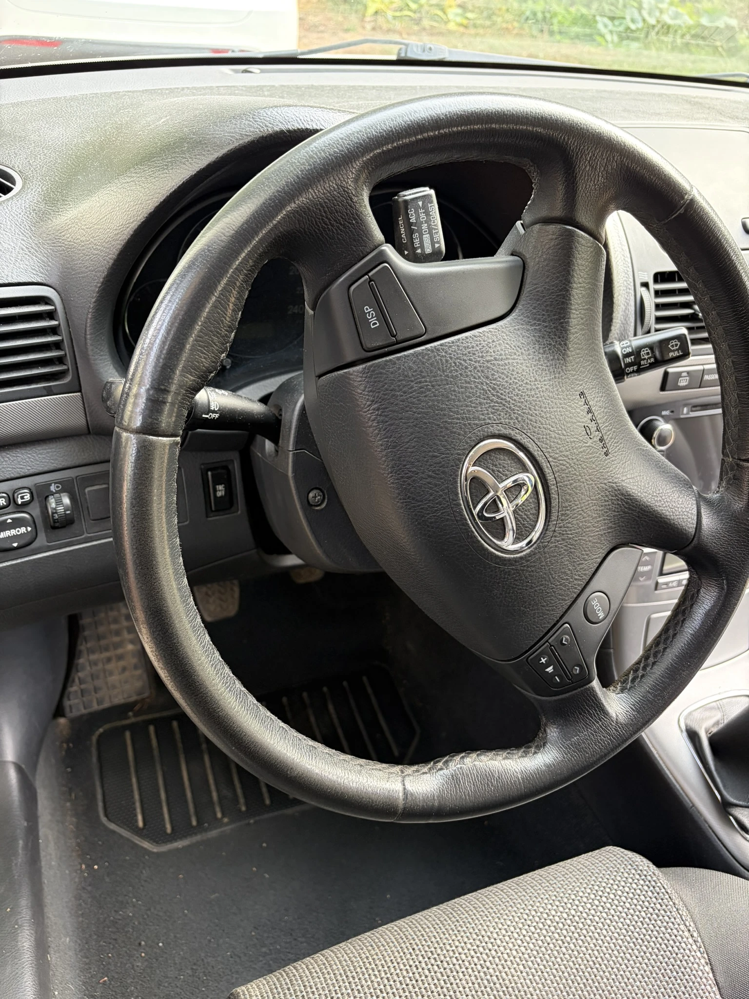 Toyota Avensis Т25 Facelift 2.0 D-4D | 182 000 km, снимка 2 - Автомобили и джипове - 55879502