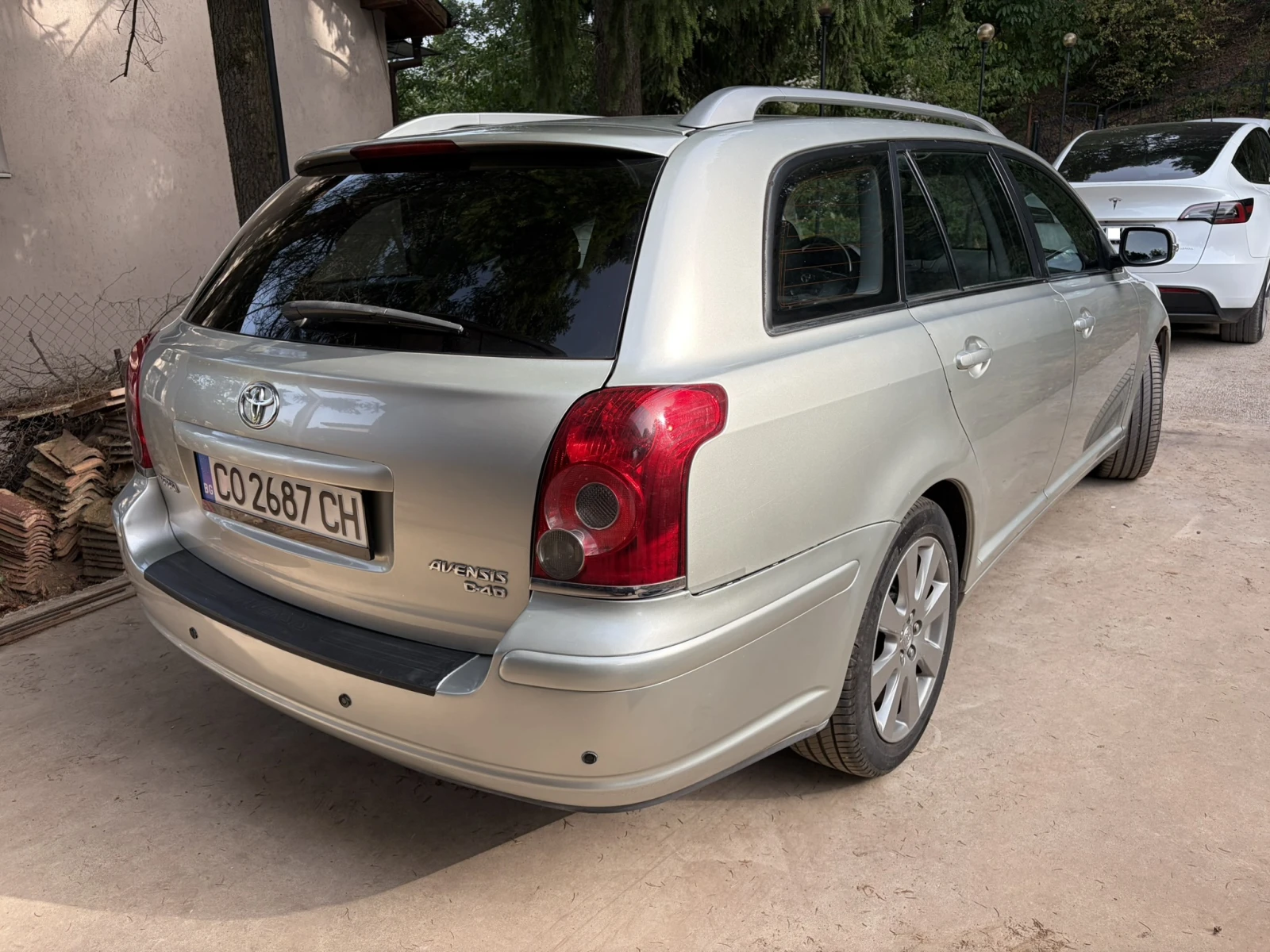 Toyota Avensis Т25 Facelift 2.0 D-4D | 182 000 km, снимка 12 - Автомобили и джипове - 55879502