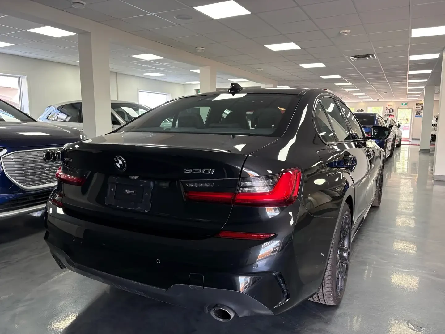 BMW 330 M* SPORT* XDRIVE* ДИСТРОНИК* МЪРТВА* ТОЧКА, снимка 4 - Автомобили и джипове - 55979494