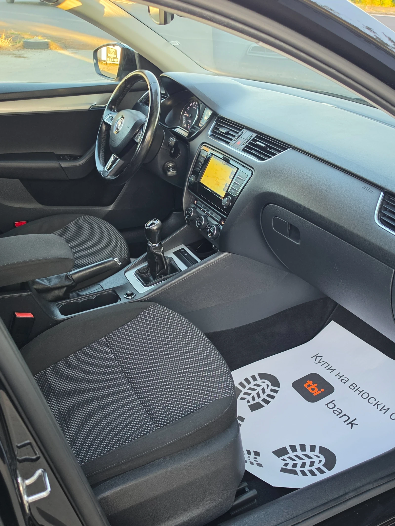Skoda Octavia 1.6TDI* 110HP* NAVI, снимка 11 - Автомобили и джипове - 56261632