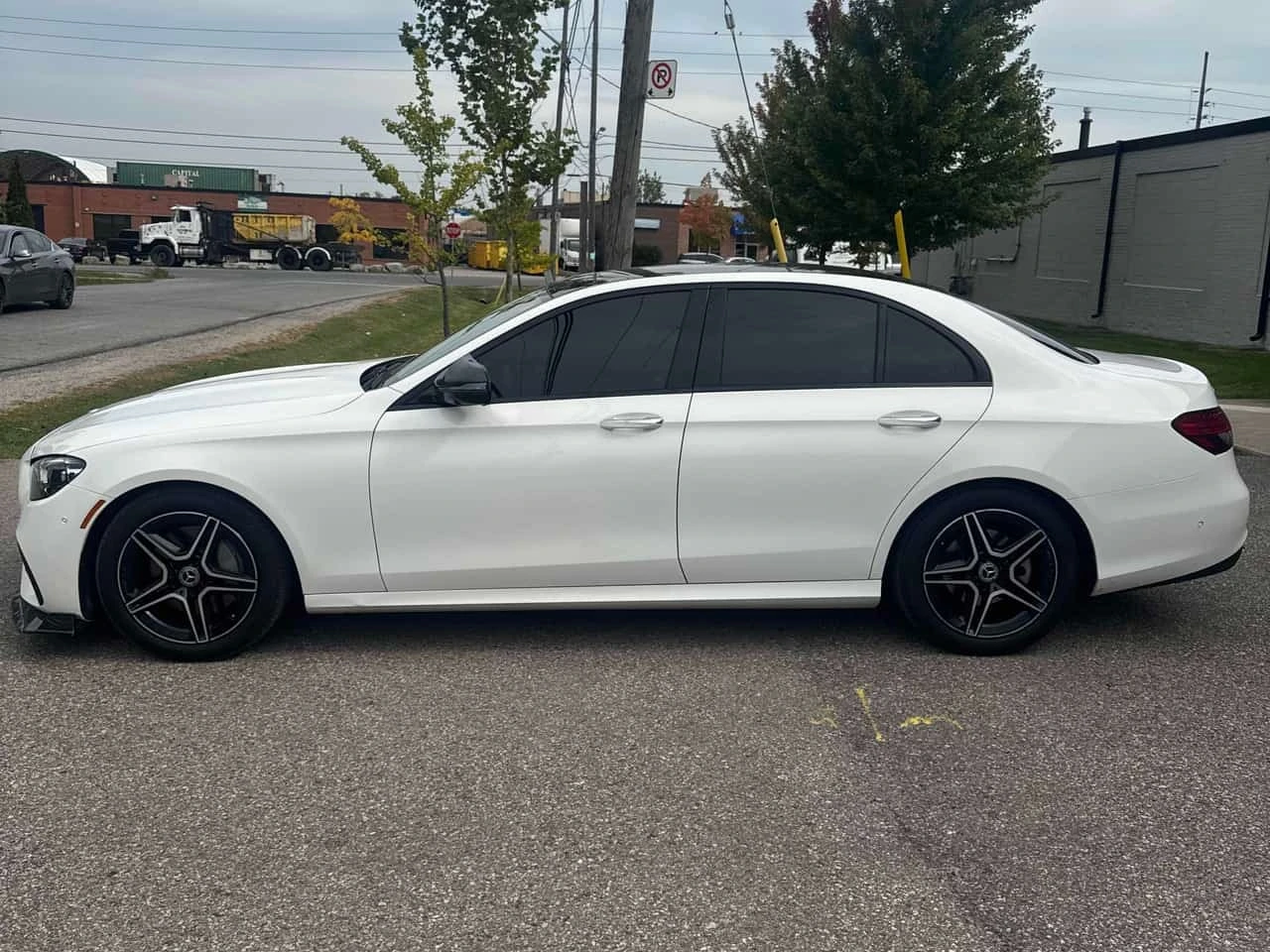 Mercedes-Benz E 350 * CARFAX * , снимка 2 - Автомобили и джипове - 56310005