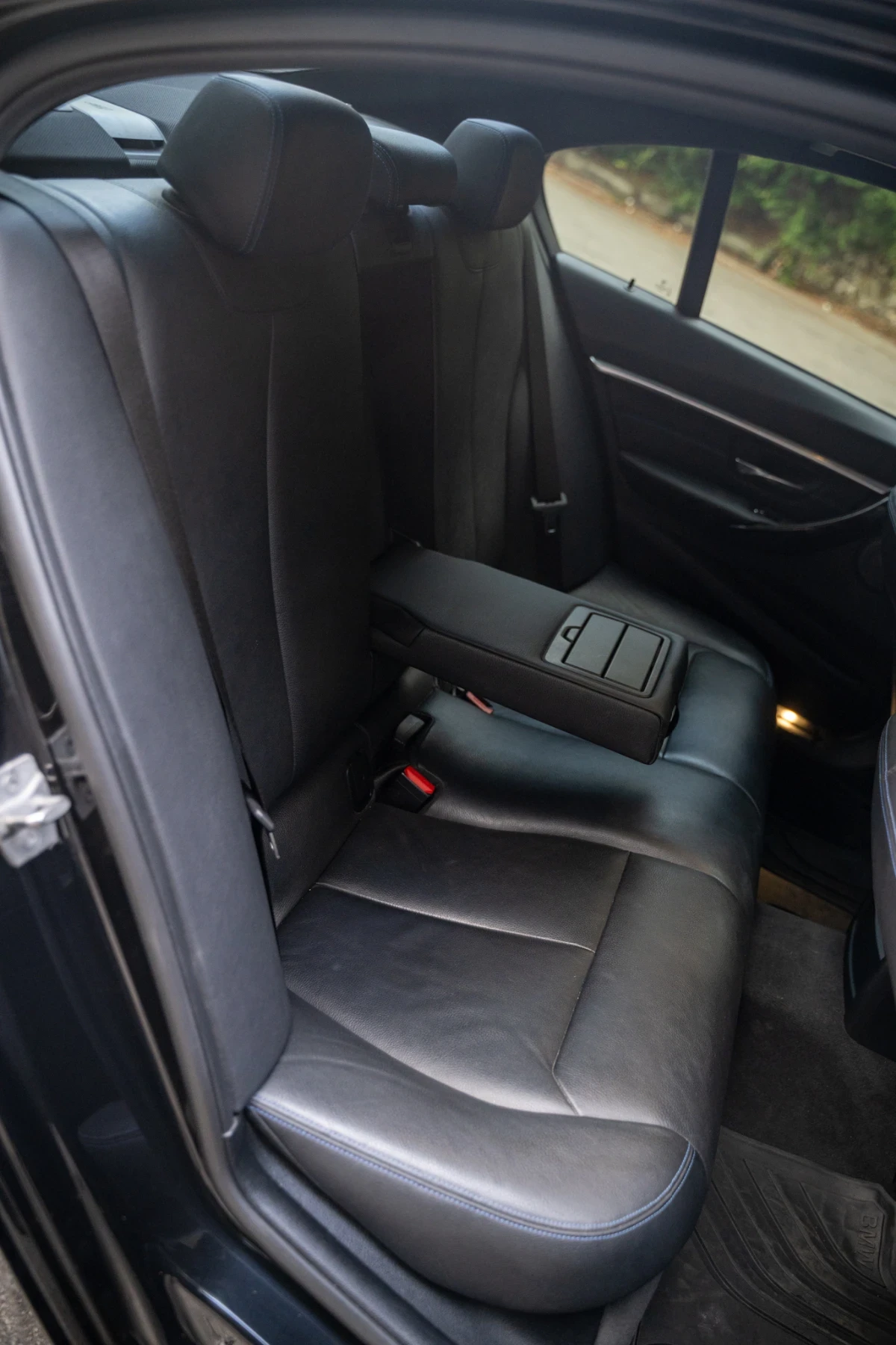 BMW 340, снимка 14 - Автомобили и джипове - 56512942