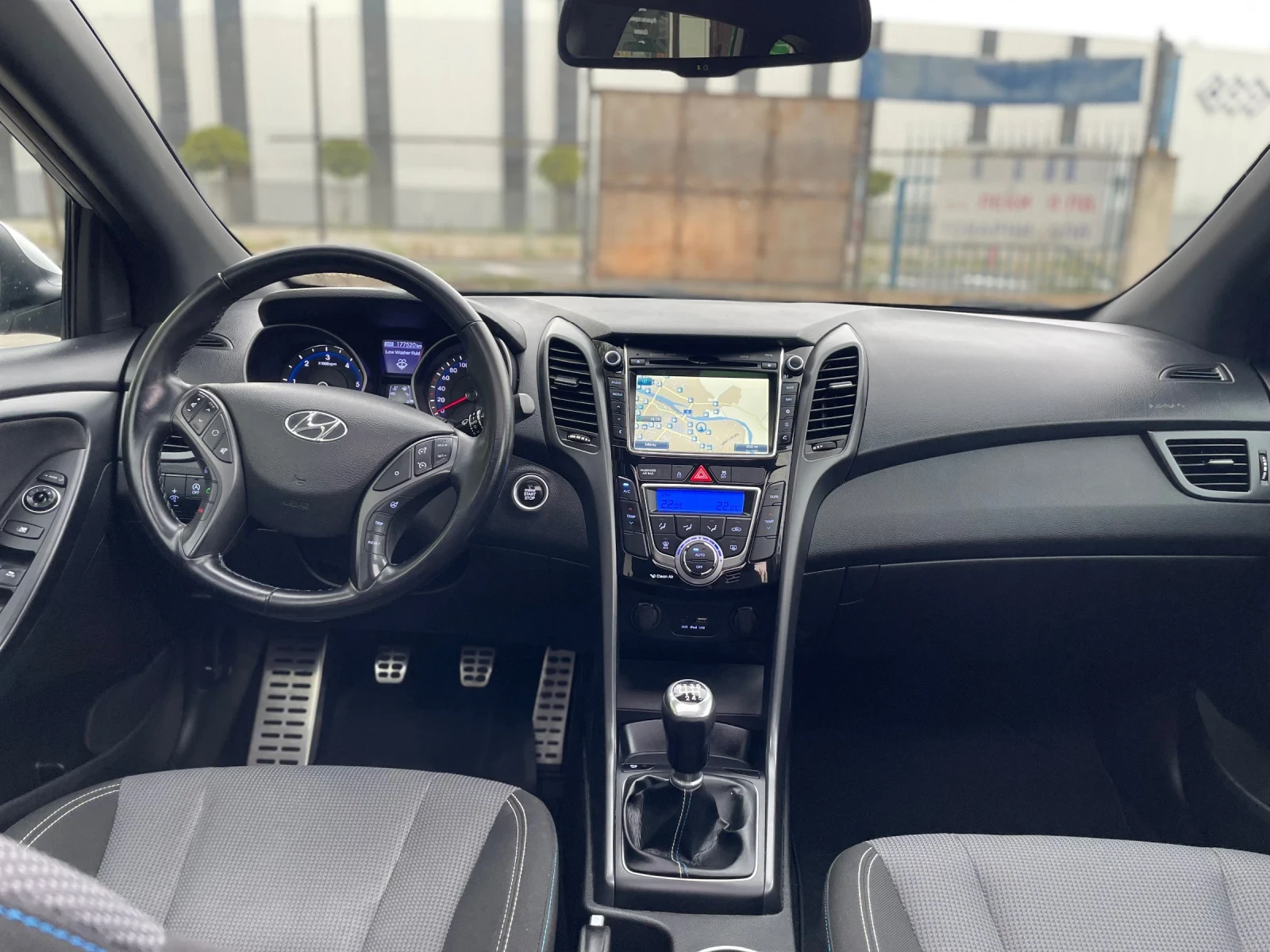 Hyundai I30 1.6 Exclusive, снимка 7 - Автомобили и джипове - 56588733