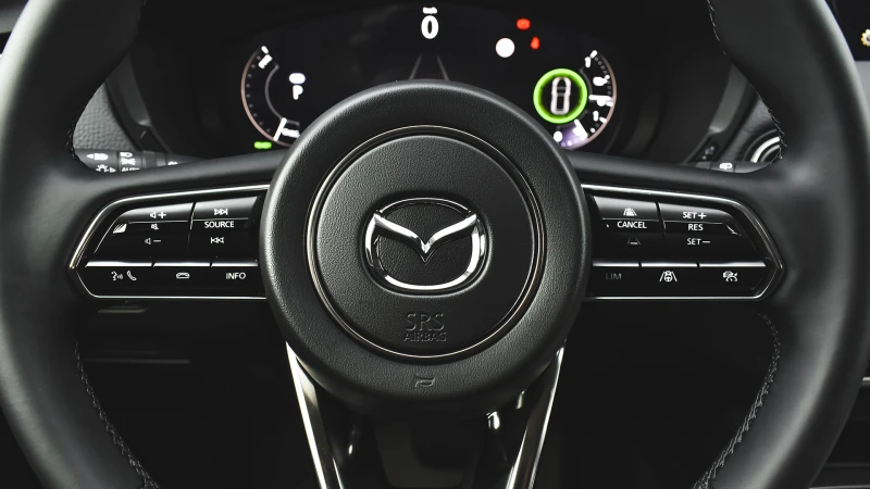 Mazda CX-60 2.5 e-SKYACTIV PHEV EXCLUSIVE LINE 4x4 Automatic, снимка 10 - Автомобили и джипове - 49741876