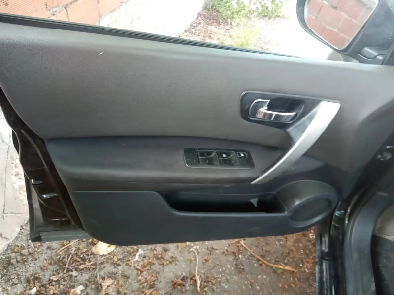 Nissan Qashqai, снимка 4 - Автомобили и джипове - 52259306