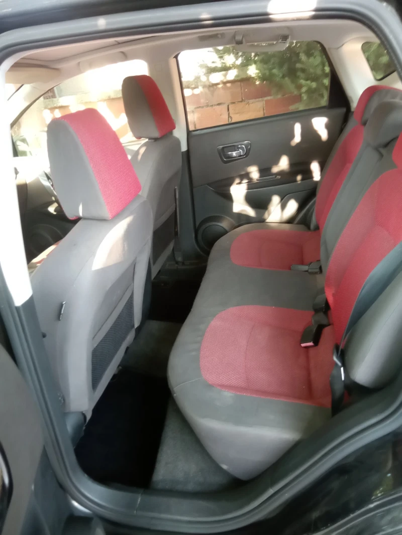 Nissan Qashqai, снимка 10 - Автомобили и джипове - 52259306
