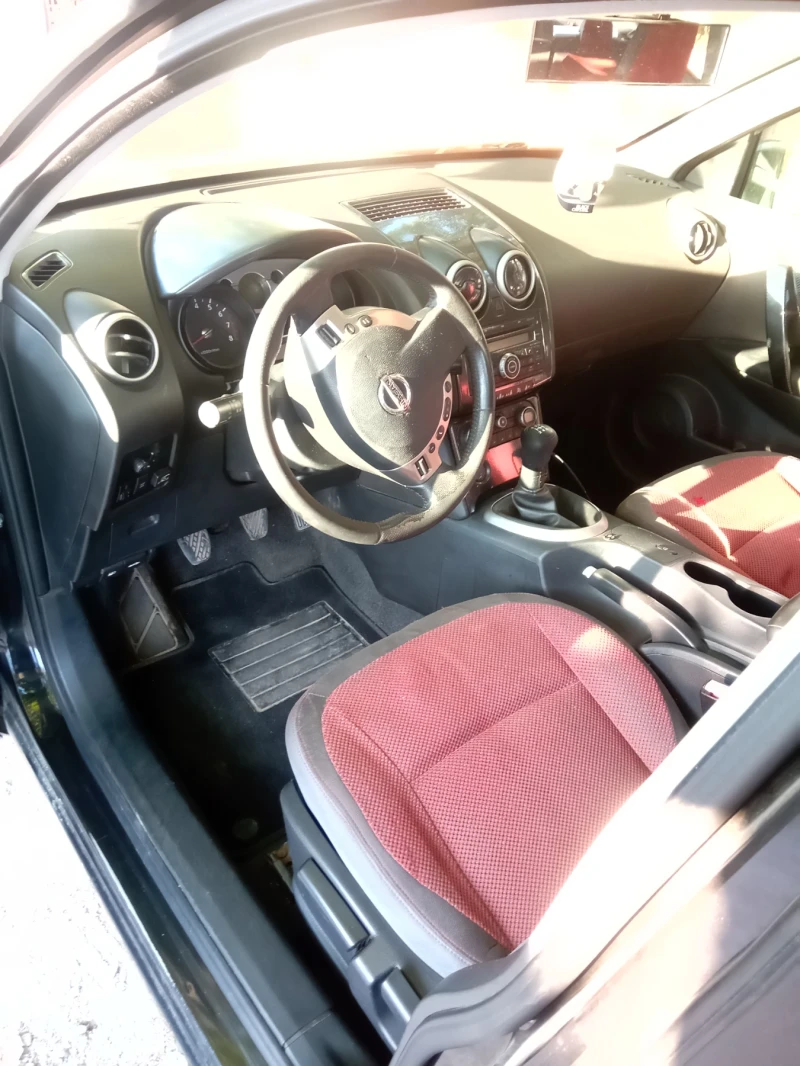 Nissan Qashqai, снимка 8 - Автомобили и джипове - 52259306
