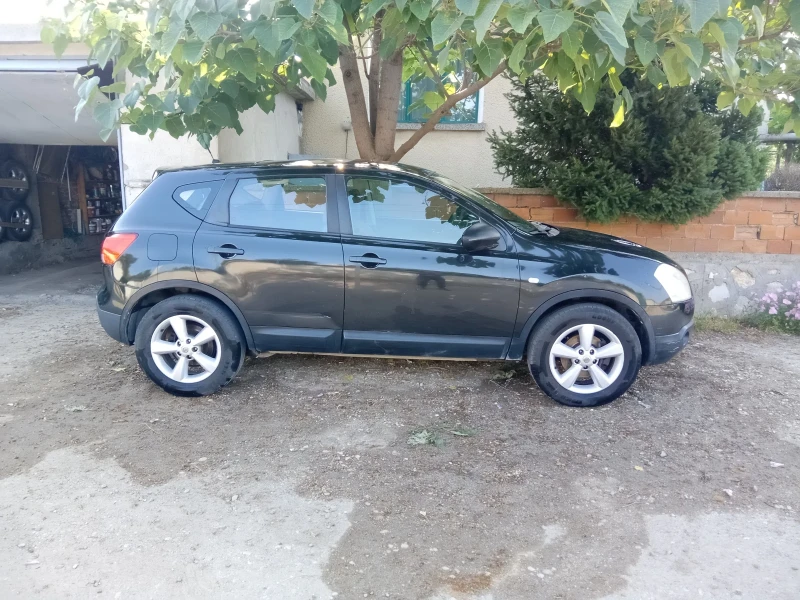 Nissan Qashqai, снимка 2 - Автомобили и джипове - 52259306