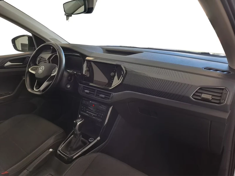 VW T-Cross STYLE/150HP/DSG/CAM/AHK/NAVI/LED/DIGI/AMBI/349g, снимка 10 - Автомобили и джипове - 51760389