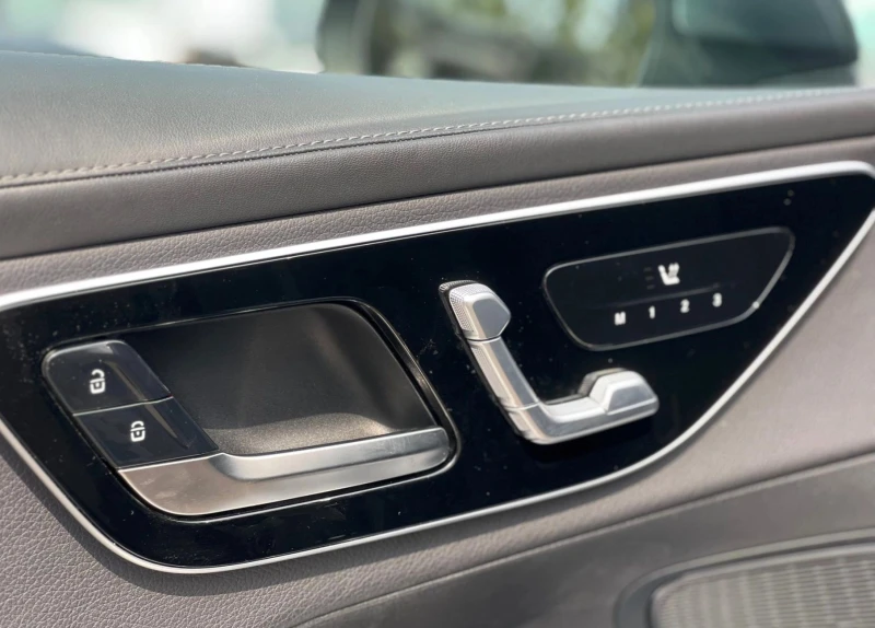 Mercedes-Benz GLC 220 d 4MATIC, снимка 6 - Автомобили и джипове - 52444949