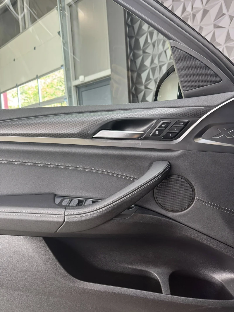 BMW X4, снимка 15 - Автомобили и джипове - 53557451