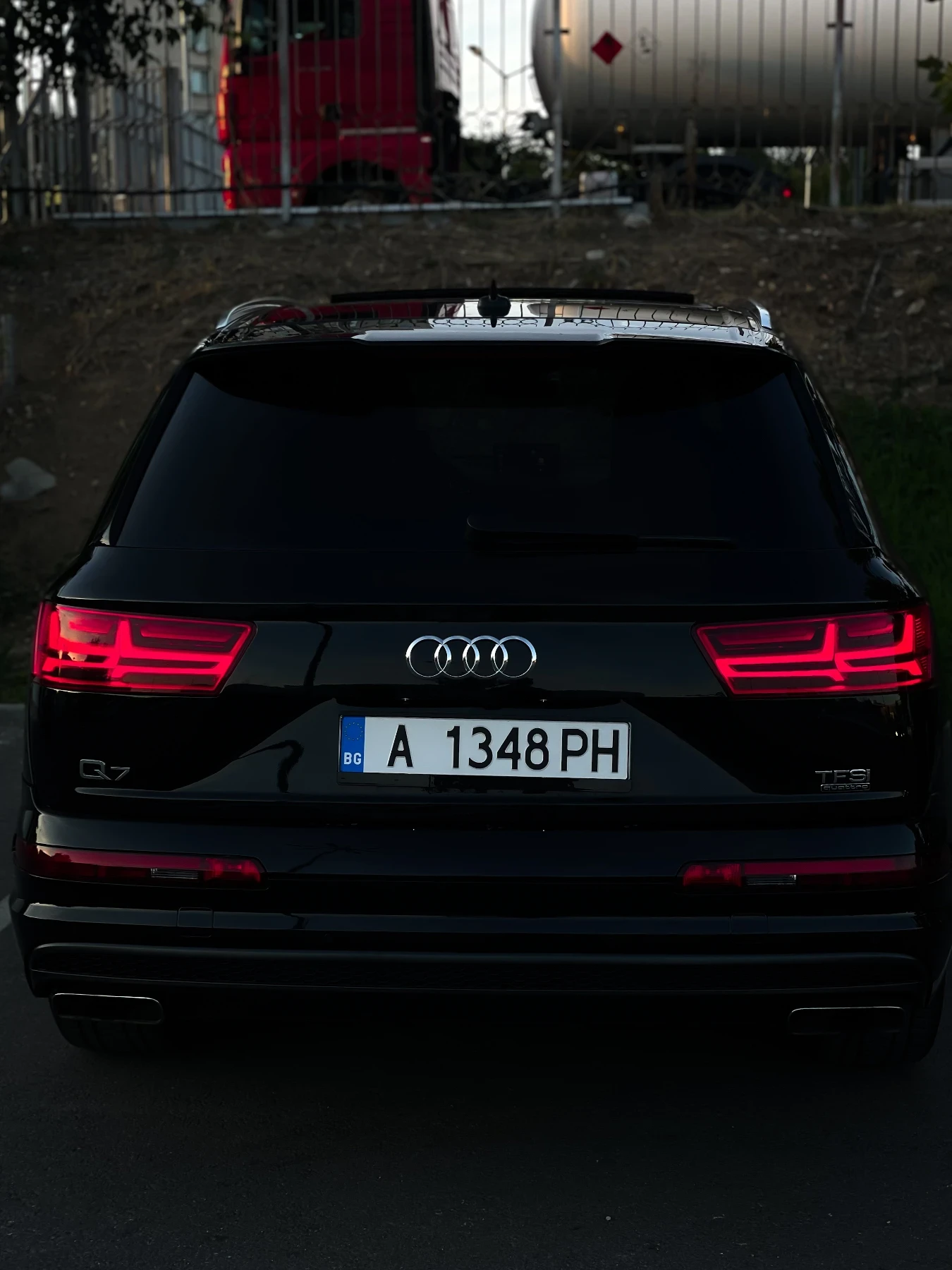 Audi Q7 2.0TFSI S-line - изображение 2