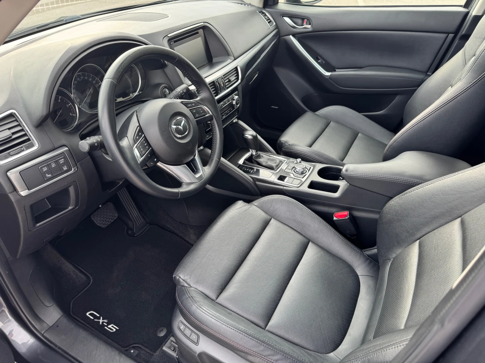 Mazda CX-5 2.2 d - 4x4/ KEYLESS/ BOSE/HEAT/ 79.000 km!!! - изображение 8
