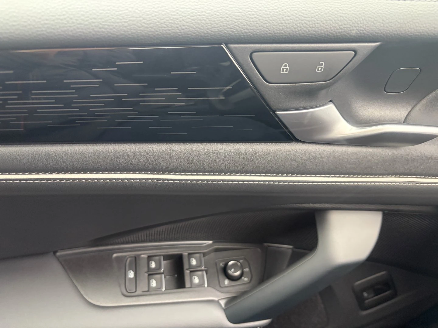 VW Tiguan Elegance 1.5 eTSI DSG | Mobile.bg � ����������� 13