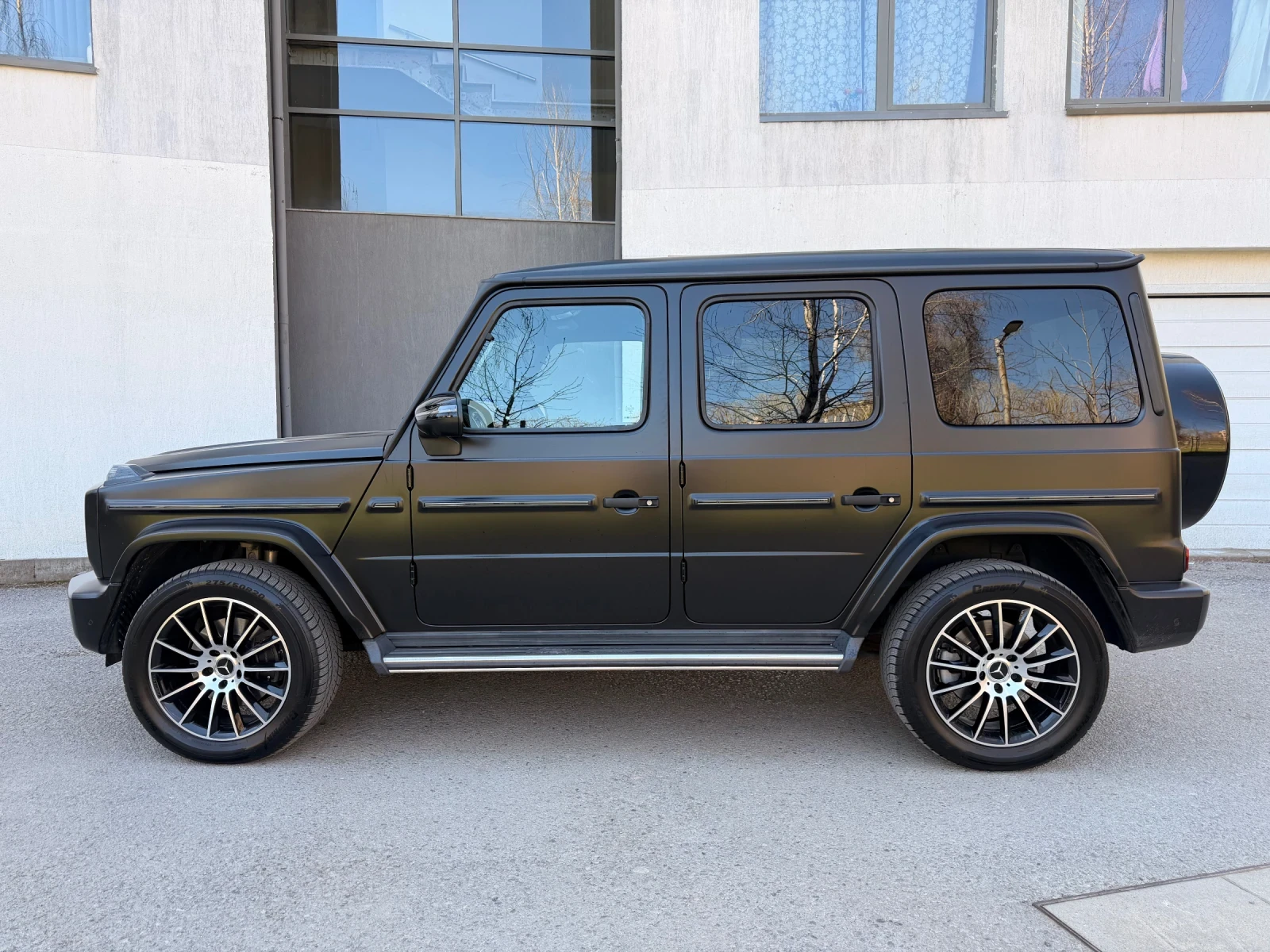 Mercedes-Benz G 500 AMG LINE / ВЕНТИЛАЦИЯ / 360 КАМЕРИ, снимка 4 - Автомобили и джипове - 54140173