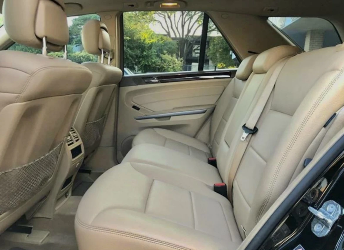 Mercedes-Benz ML 500 AMG* 4MATIC* HK* KEYLESS* 5.5* V8* ГАЗ* CARFAX, снимка 14 - Автомобили и джипове - 54548876