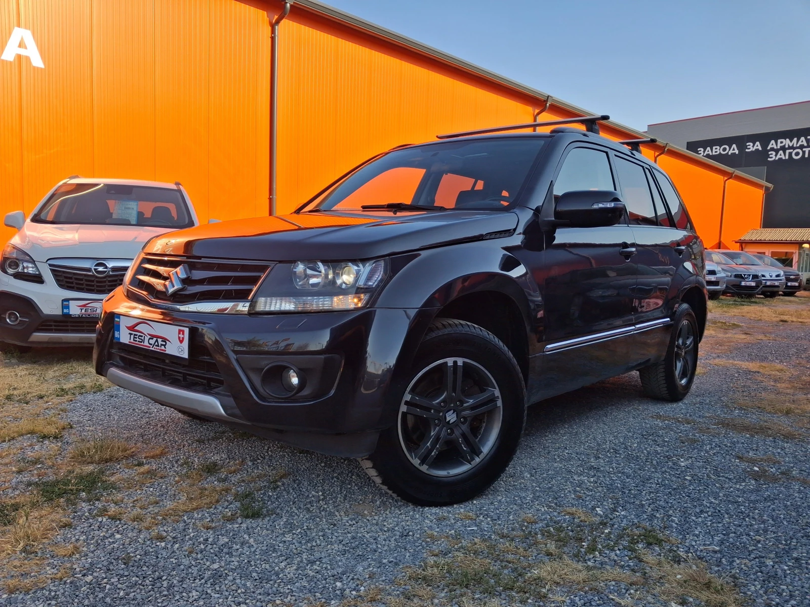 Suzuki Grand vitara 2.4i 4x4, снимка 2 - Автомобили и джипове - 55204153