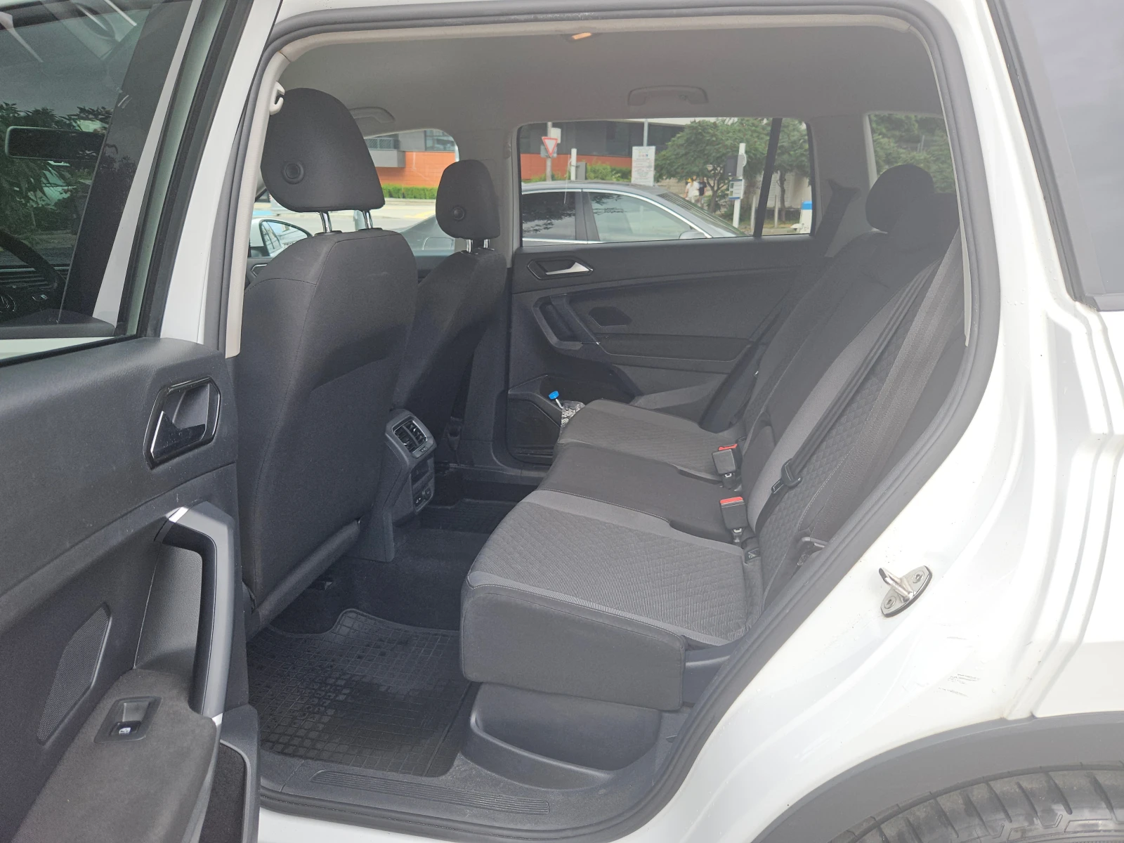 VW Tiguan Allspace, снимка 13 - Автомобили и джипове - 55212340
