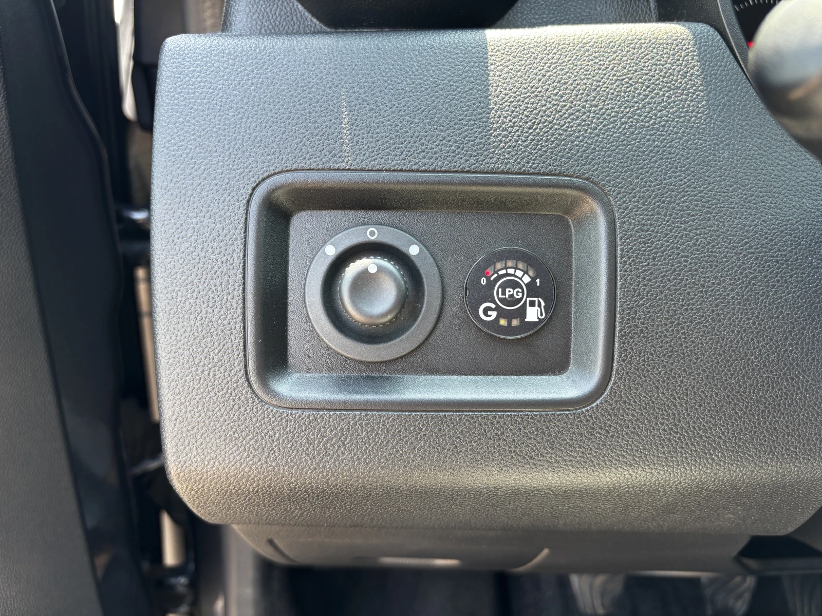 Dacia Duster TCe 1.0 100 �.�. ������ ECO-G N1 | Mobile.bg � ����������� 14